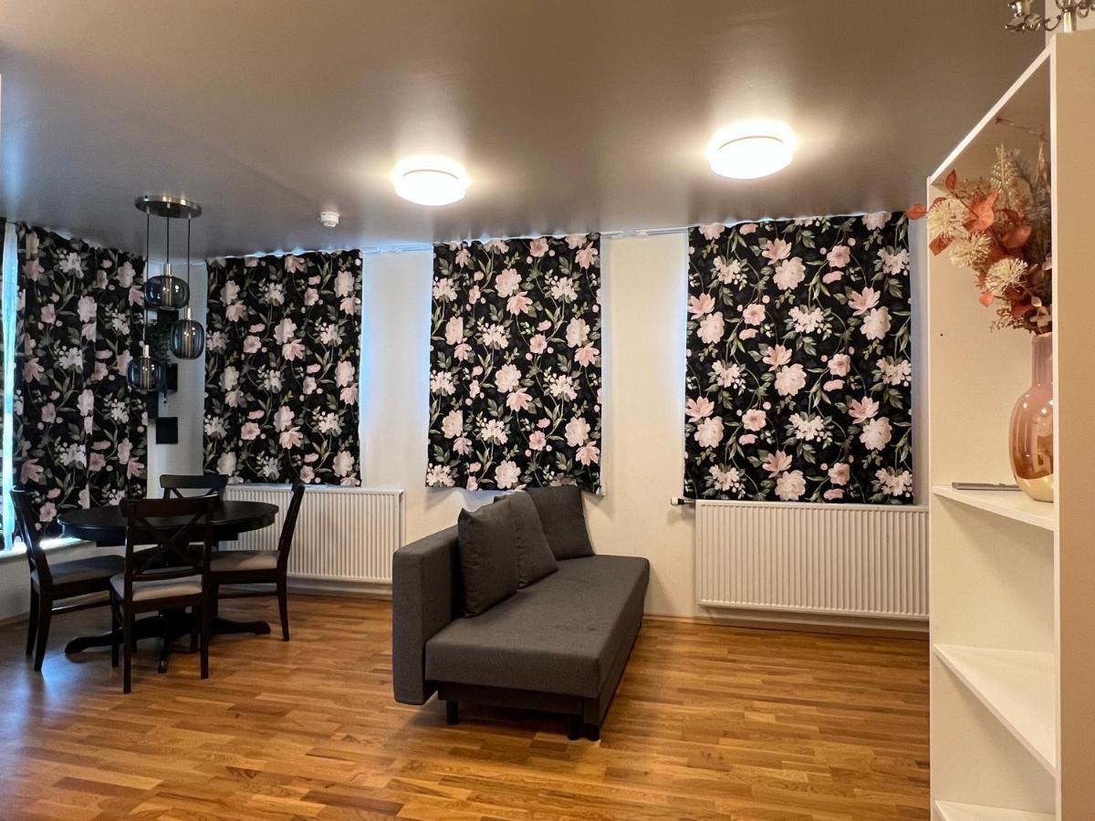 Media Luna Guesthouse Сейдисфьордюр Экстерьер фото