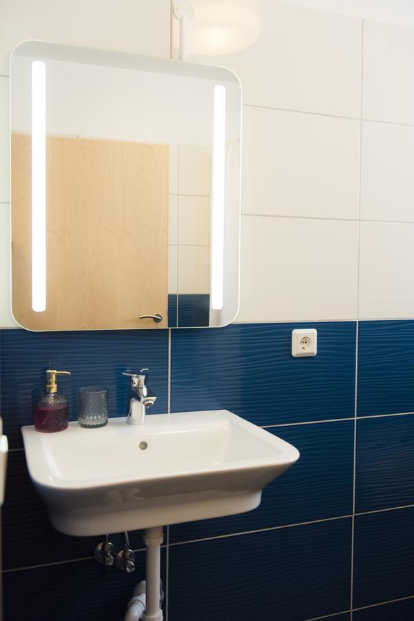 Media Luna Guesthouse Сейдисфьордюр Экстерьер фото